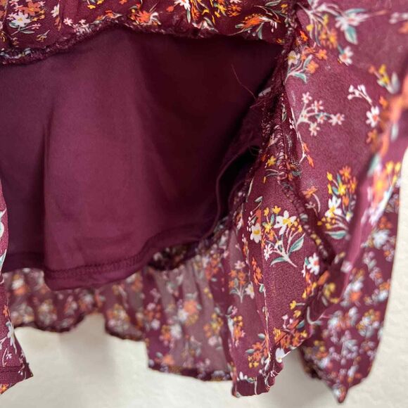 Planet Heart Juniors' Crochet-Trimmed Surplice Tiered Top Windsor Wine size S - Picture 12 of 16